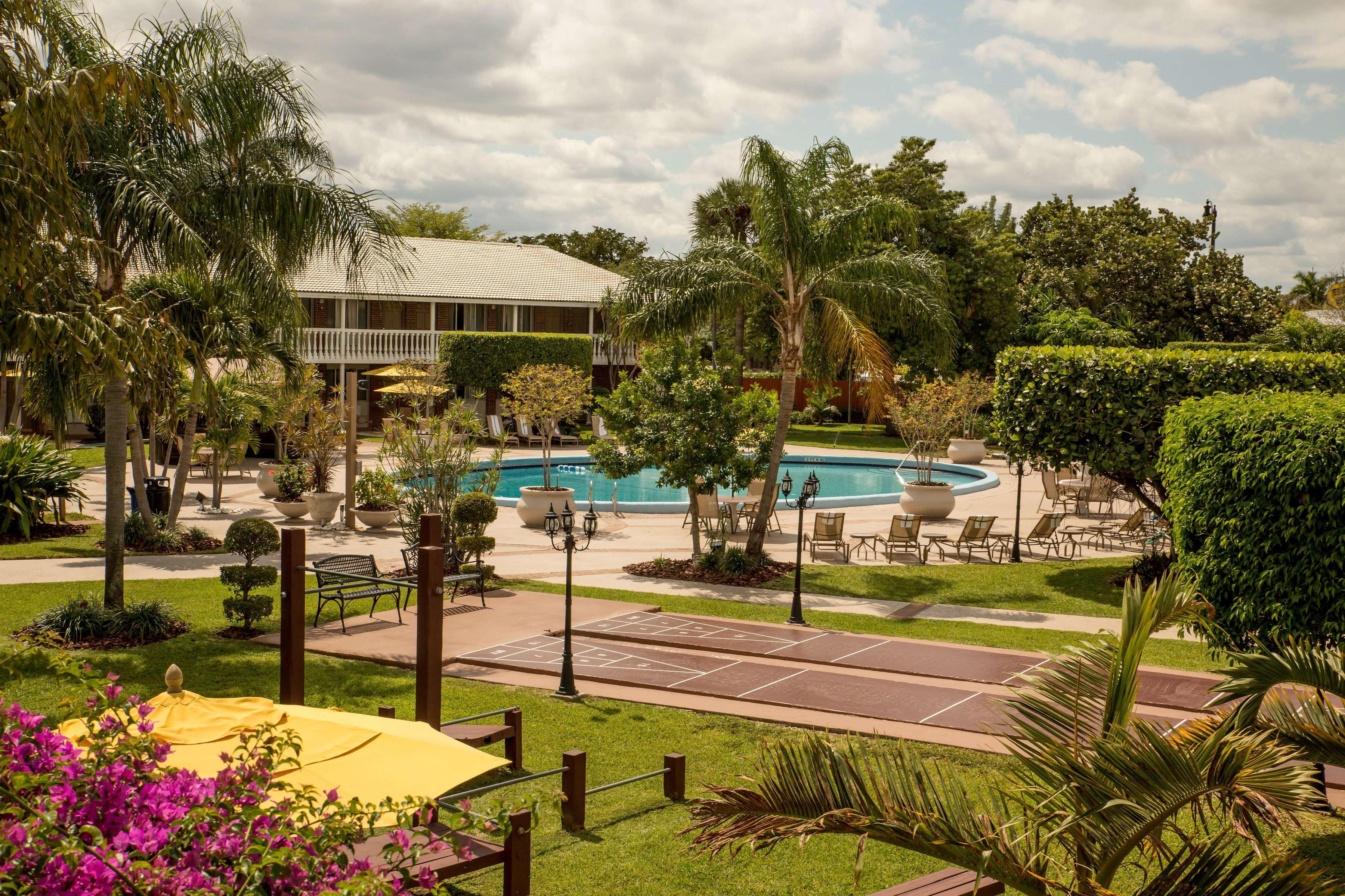 Best Western Palm Beach Lakes Hotel West Palm Beach Exterior photo