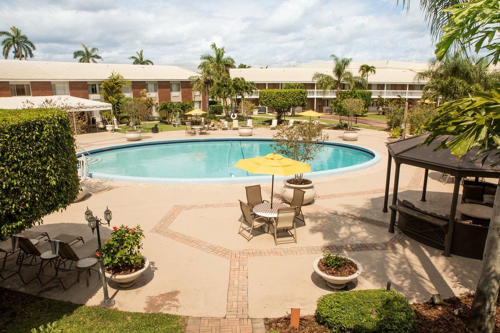 Best Western Palm Beach Lakes Hotel West Palm Beach Exterior photo